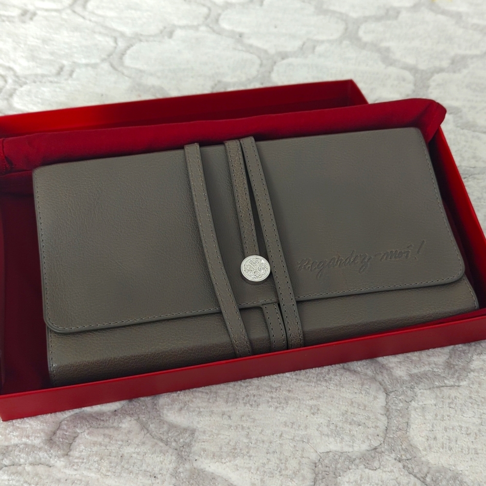 NWT Vintage Perrin Paris clutch / case